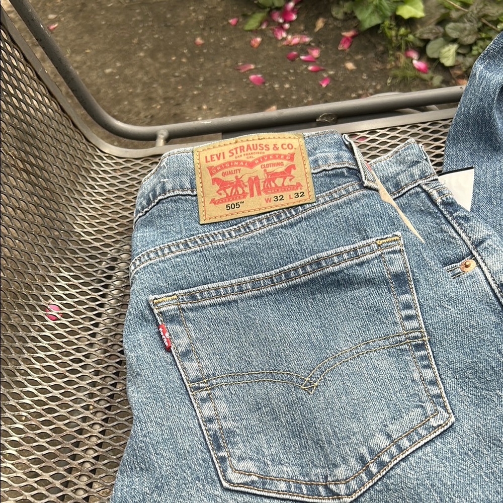Levi's 505 Blue Straight Jeans Classic Style 32 32